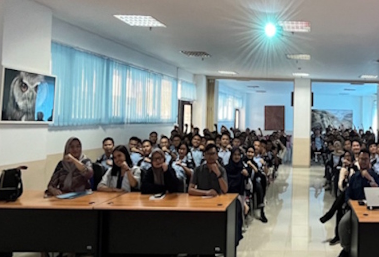 Kuliah Umum dengan Bapak Tjiungwanara Njoman bersama Widya Group